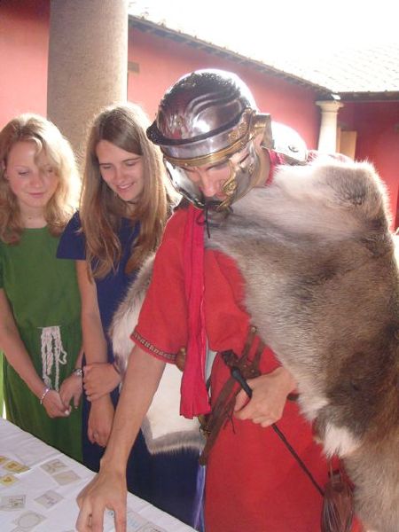 Römischer Soldat beim Memory